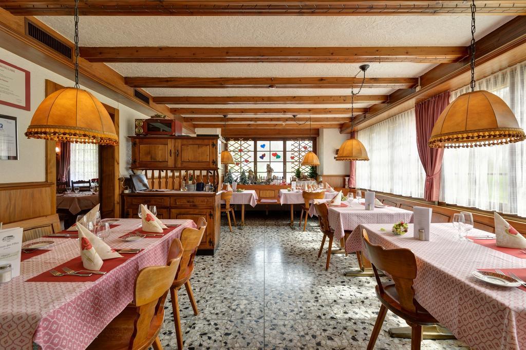 Hotel Du Chasseur Enges Dış mekan fotoğraf